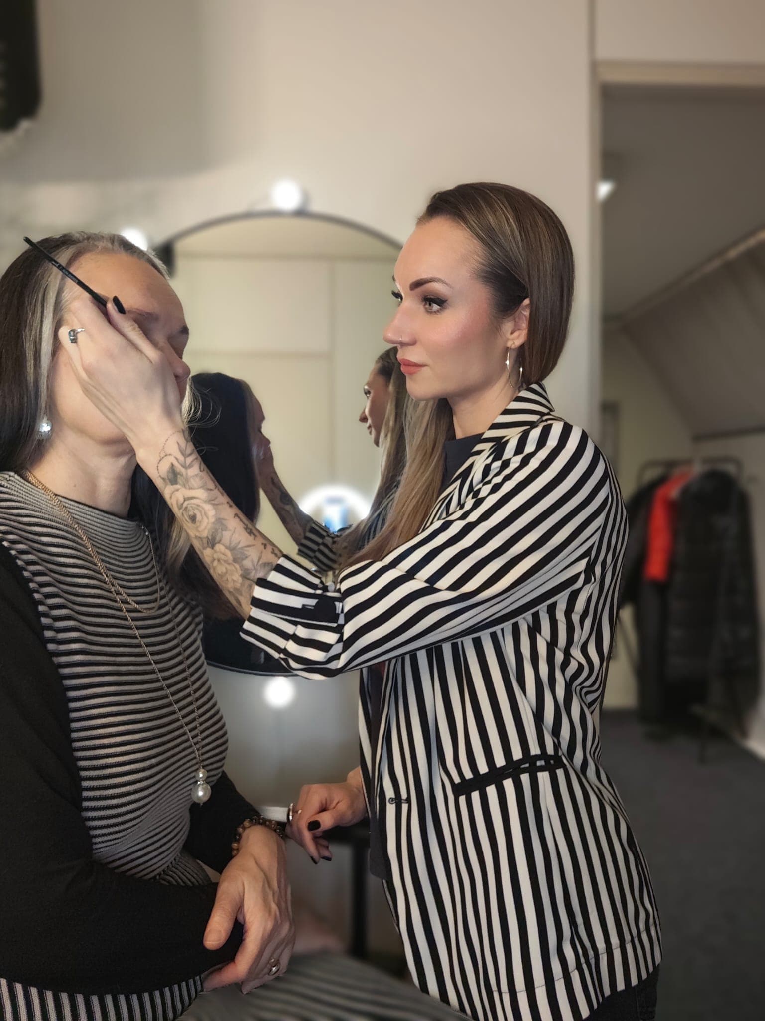 Ammattitaitoista meikkausta